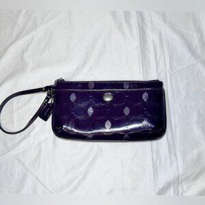 Coach Peyton Dark Purple Signature Patent Leather Wristlet Wallet F52078